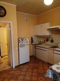 45 м², 1-комнатная квартира 1 900 ₽ в сутки - изображение 56