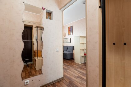 27,3 м², 1-комнатная квартира 2 500 ₽ в сутки - изображение 64