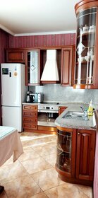 160 м² дом, 10 соток участок 9 900 ₽ в сутки - изображение 101