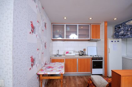 35 м², 1-комнатная квартира 1 650 ₽ в сутки - изображение 78