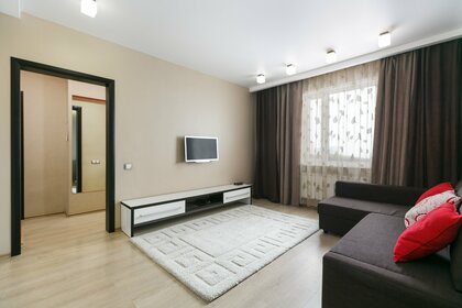 43 м², 1-комнатная квартира 2 200 ₽ в сутки - изображение 57