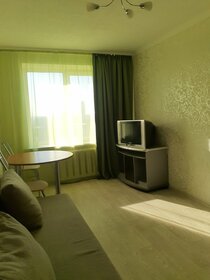 65 м², 2-комнатная квартира 2 200 ₽ в сутки - изображение 56