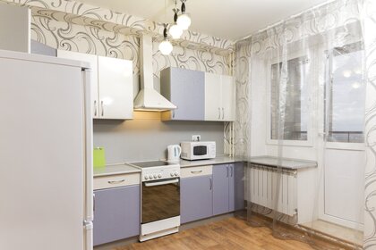 45 м², 1-комнатная квартира 1 900 ₽ в сутки - изображение 43