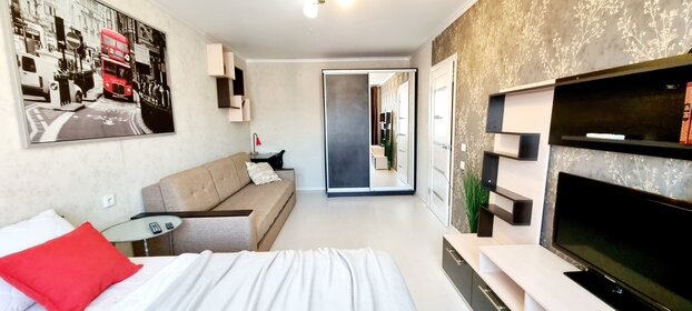 42 м², 1-комнатная квартира 3 000 ₽ в сутки - изображение 37