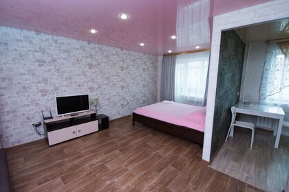 33 м², квартира-студия 2 000 ₽ в сутки - изображение 37