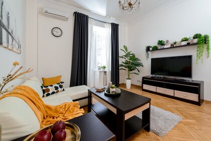 90 м², 4-комнатная квартира 9 600 ₽ в сутки - изображение 92