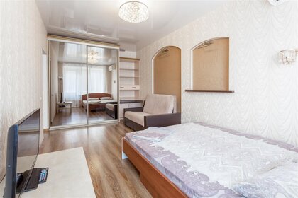 42 м², 1-комнатная квартира 4 000 ₽ в сутки - изображение 1