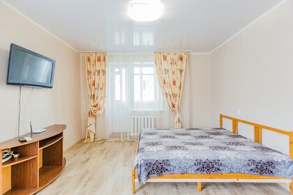 45 м², 1-комнатная квартира 1 700 ₽ в сутки - изображение 52