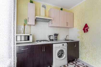 45 м², 1-комнатная квартира 2 200 ₽ в сутки - изображение 69