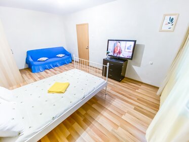 32 м², 1-комнатная квартира 3 100 ₽ в сутки - изображение 65