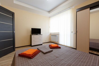 43 м², 1-комнатная квартира 1 700 ₽ в сутки - изображение 60
