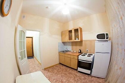 31 м², квартира-студия 1 900 ₽ в сутки - изображение 2