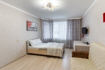 56 м², 1-комнатная квартира 2 000 ₽ в сутки - изображение 23