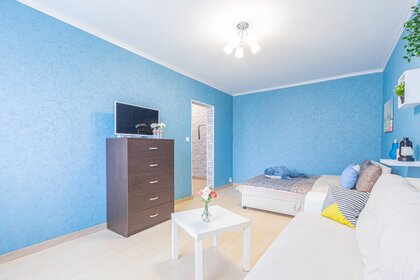 35 м², 1-комнатная квартира 2 500 ₽ в сутки - изображение 78