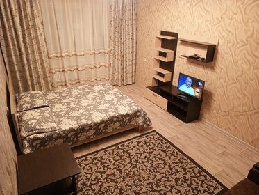 40 м², 1-комнатная квартира 2 200 ₽ в сутки - изображение 37