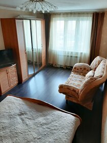 45 м², 1-комнатная квартира 1 600 ₽ в сутки - изображение 73