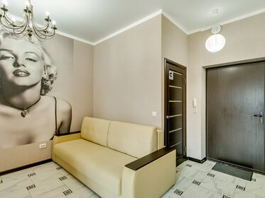 55 м², 2-комнатная квартира 3 290 ₽ в сутки - изображение 4