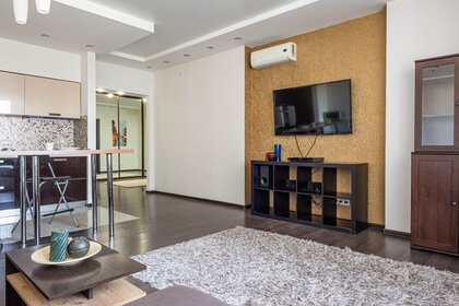 80 м², 2-комнатная квартира 2 500 ₽ в сутки - изображение 89