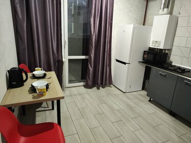 36 м², 1-комнатная квартира 1 900 ₽ в сутки - изображение 76