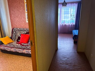 42 м², 1-комнатная квартира 1 800 ₽ в сутки - изображение 83