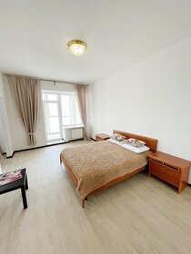 70 м², 2-комнатная квартира 2 900 ₽ в сутки - изображение 82