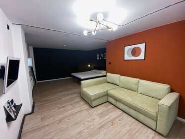 90 м², 3-комнатная квартира 2 800 ₽ в сутки - изображение 60