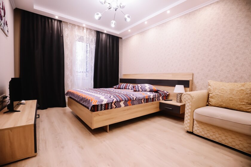 40 м², 1-комнатная квартира 2 500 ₽ в сутки - изображение 1