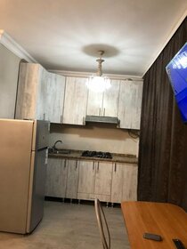 70 м², 2-комнатная квартира 4 200 ₽ в сутки - изображение 49