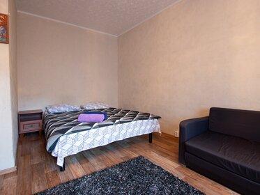 40 м², 1-комнатная квартира 2 200 ₽ в сутки - изображение 71