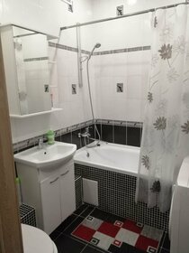 27 м², квартира-студия 2 700 ₽ в сутки - изображение 36