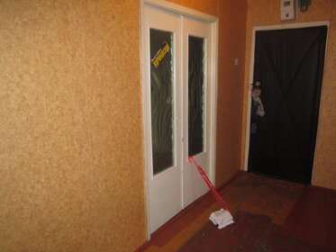 Купить квартиру без отделки или требует ремонта в Новосибирске - изображение 20
