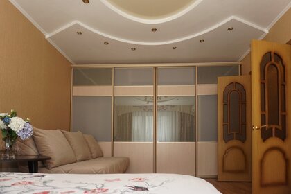 47 м², 1-комнатная квартира 3 500 ₽ в сутки - изображение 58