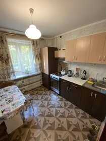 Снять однокомнатную квартиру с телевизором в Великом Новгороде - изображение 2