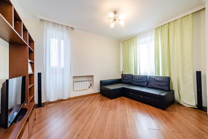 43 м², 2-комнатная квартира 2 300 ₽ в сутки - изображение 73