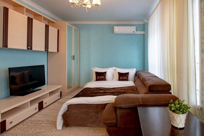 42 м², 1-комнатная квартира 2 600 ₽ в сутки - изображение 52