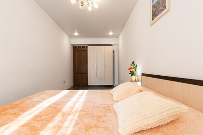 42 м², квартира-студия 7 200 ₽ в сутки - изображение 29