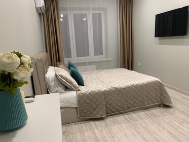 32 м², 1-комнатная квартира 2 850 ₽ в сутки - изображение 63