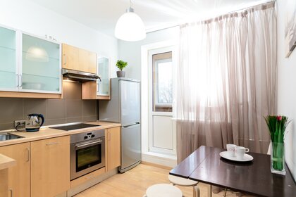 55 м², 2-комнатная квартира 6 500 ₽ в сутки - изображение 71