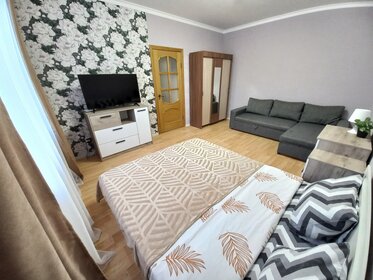 55 м², квартира-студия 2 000 ₽ в сутки - изображение 56