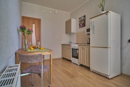 40 м², 1-комнатная квартира 2 300 ₽ в сутки - изображение 73