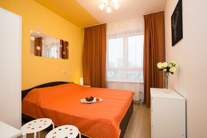 65 м², 2-комнатная квартира 3 500 ₽ в сутки - изображение 83