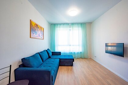 38 м², 2-комнатная квартира 3 280 ₽ в сутки - изображение 79