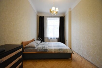 33 м², 1-комнатная квартира 3 100 ₽ в сутки - изображение 94