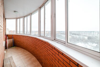 43 м², 2-комнатная квартира 2 300 ₽ в сутки - изображение 71