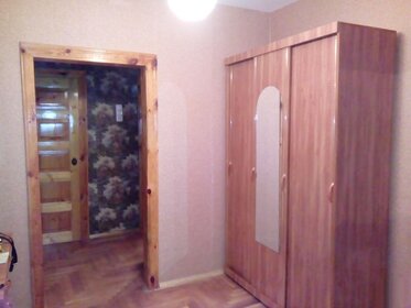 Купить однокомнатную квартиру с высокими потолками у метро Проспект Большевиков (оранжевая ветка) в Санкт-Петербурге и ЛО - изображение 25