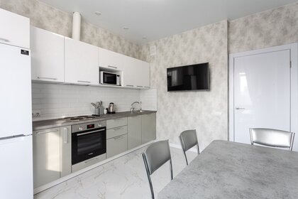 44 м², 1-комнатная квартира 2 700 ₽ в сутки - изображение 89