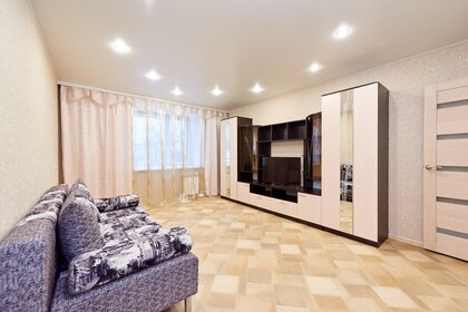 56 м², 2-комнатная квартира 1 700 ₽ в сутки - изображение 32