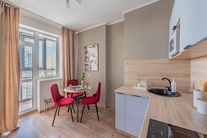 70 м², 3-комнатная квартира 3 000 ₽ в сутки - изображение 68