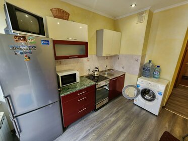 42 м², квартира-студия 2 500 ₽ в сутки - изображение 44