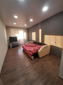 45 м², 1-комнатная квартира 2 500 ₽ в сутки - изображение 68